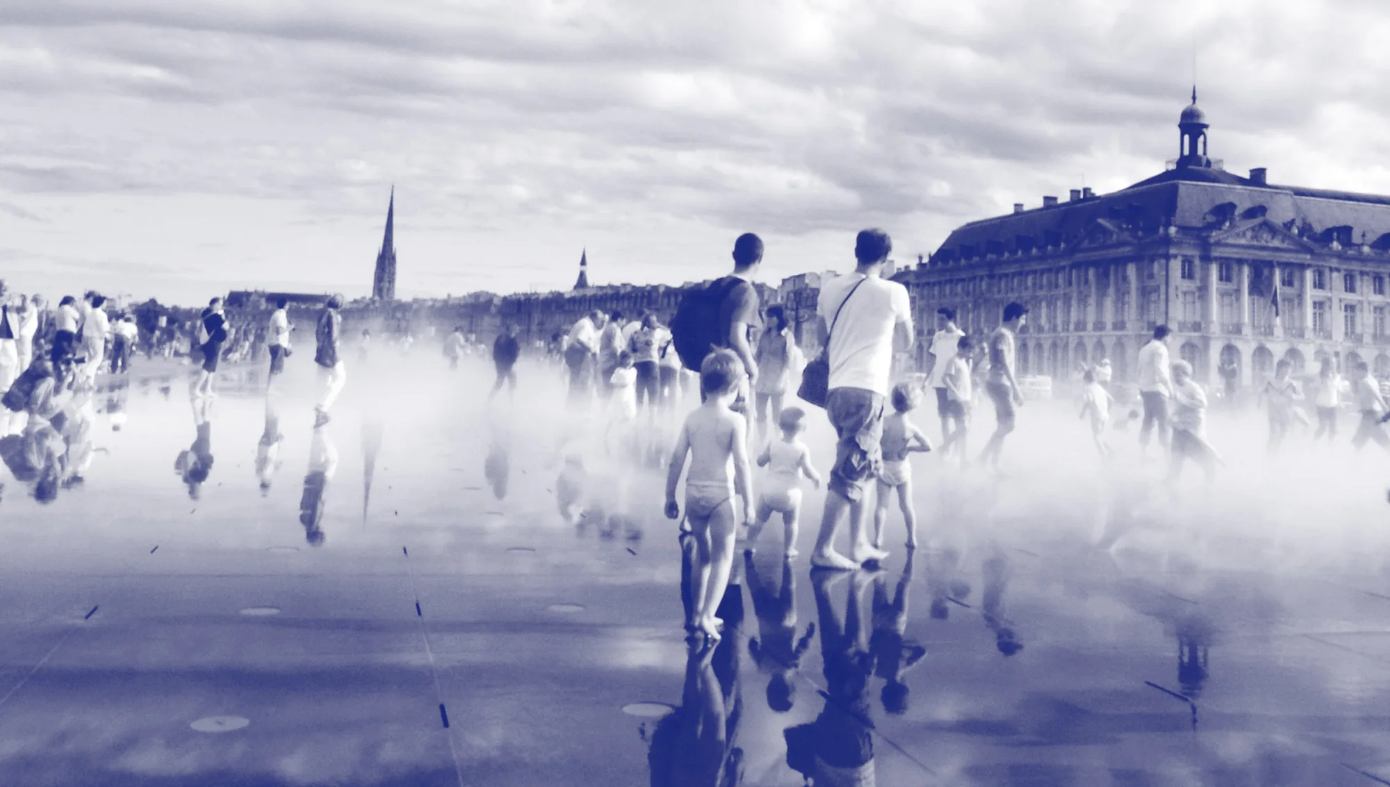 bordeaux_COHDA-mono institut etudes photo miroir d'eau bordeaux monochrome